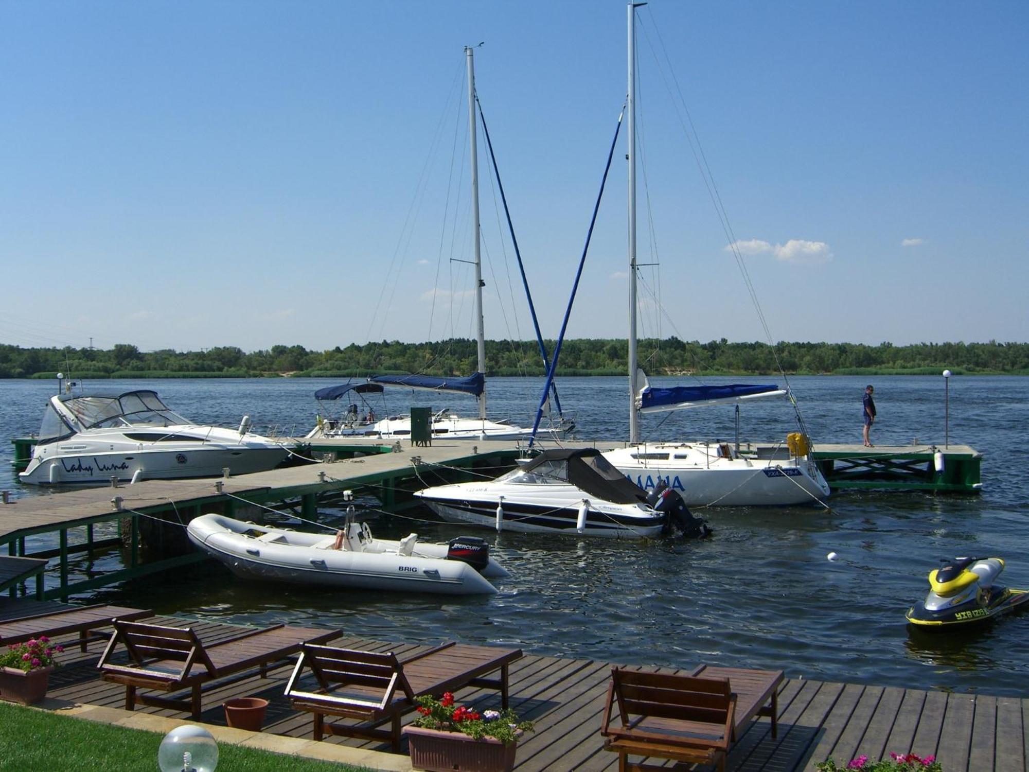 Maxmarine Yacht Club Hotel Nowa Kachowka Zewnętrze zdjęcie